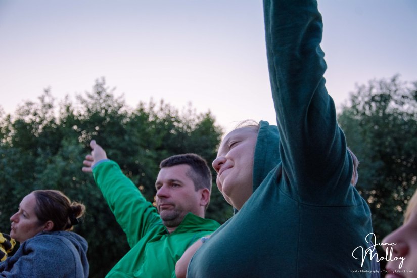 Guests at the Nemo evening music session | www.junemolloy.com