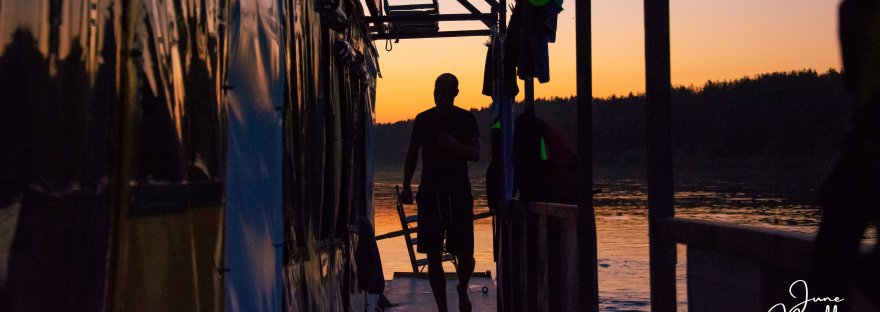 Sunset on the Nemunas | www.junemolloy.com