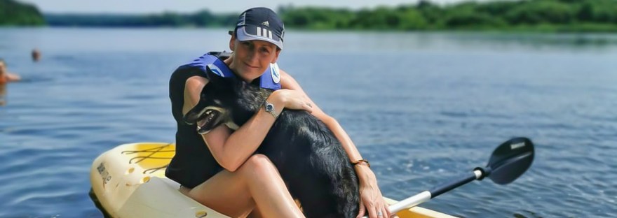 June & Luna kayaking on the Nemunas | www.junemolloy.com