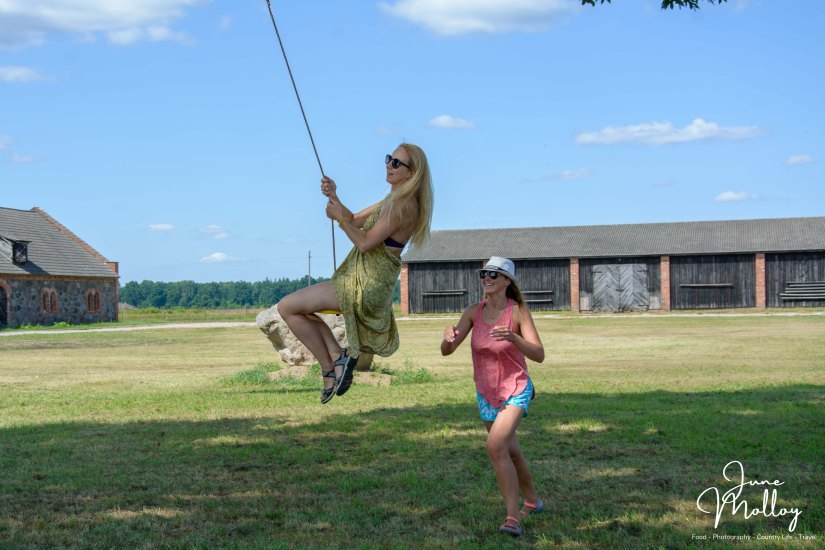 Guests of the Nemo, Nemunas River | www.junemolloy.com